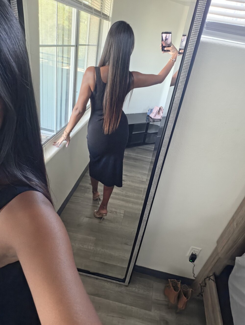 Elegant Black Button-Front Midi Dress with Belt Detail Stretchy - Picture 13 of 17